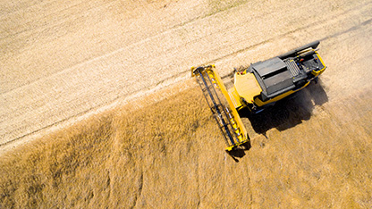 combină de recoltat în câmp